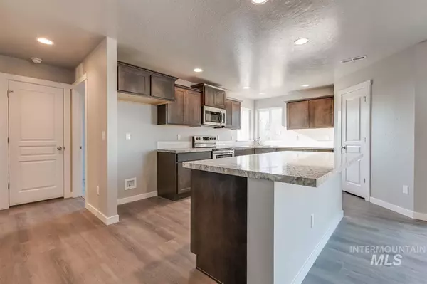 1284 W Apple Pine St., Meridian, ID 83646