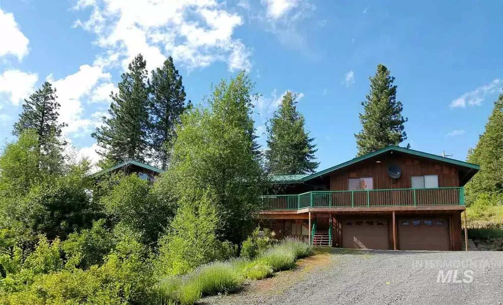 1130 Orchard Loop Rd., Troy, ID 83871