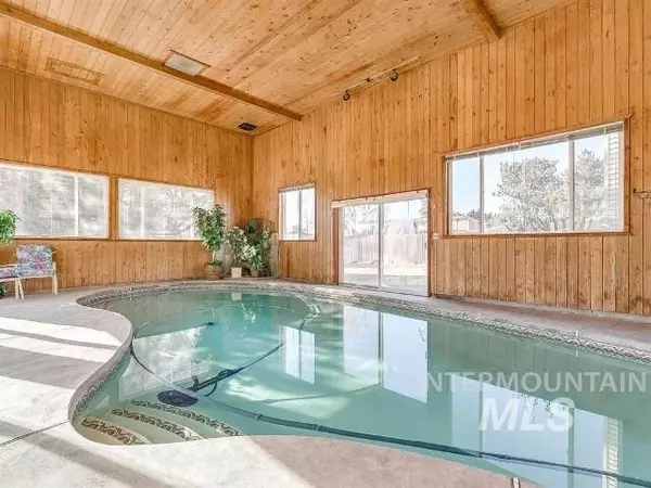 12033 W Florida Dr, Boise, ID 83709