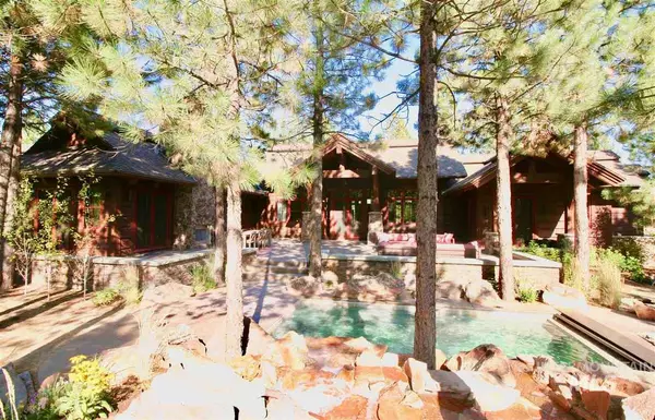 Mccall, ID 83638,318 Whitetail Drive