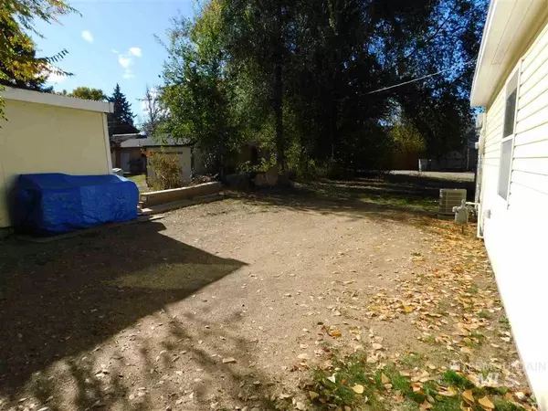 Caldwell, ID 83605,103 S 16th Ave