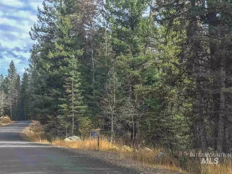 TBD Crescent Rim Drive, Mccall, ID 83638