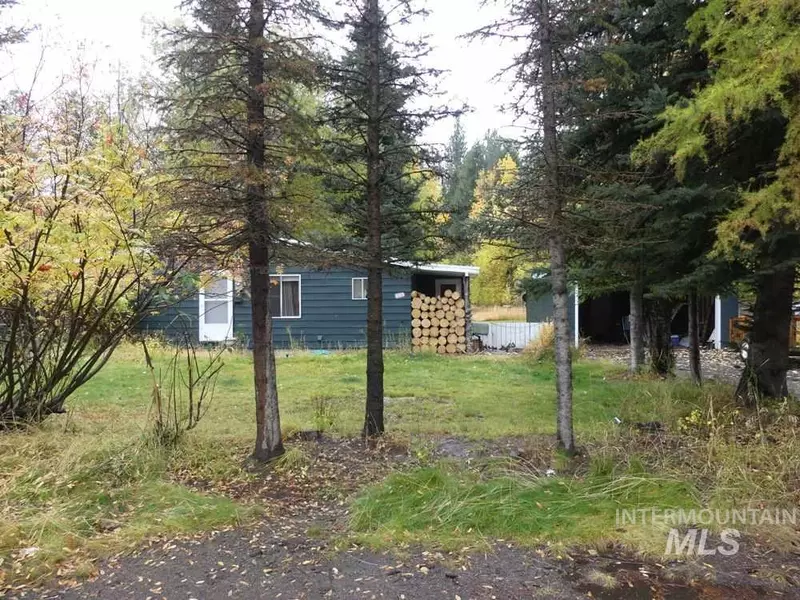 600 Thompson Ave, Mccall, ID 83638