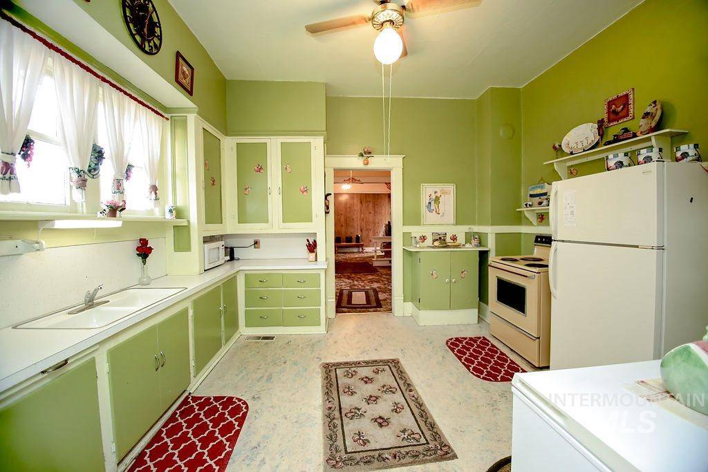 Twin Falls, ID 83301,506 3rd Ave W