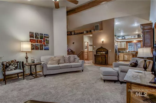 Mccall, ID 83638,334 Carmen