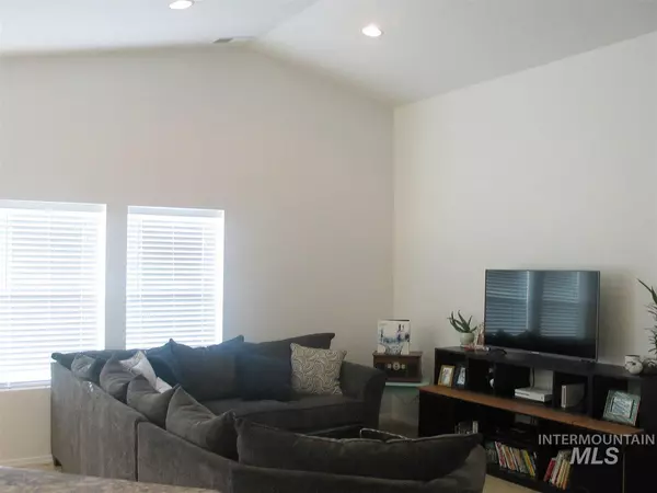 Star, ID 83669,12357 W Kempshire Drive