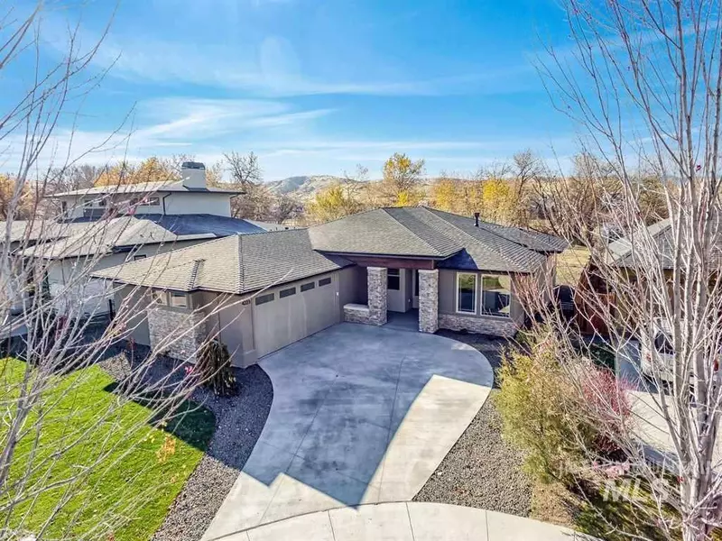 4223 W Long Meadow Dr, Boise, ID 83714