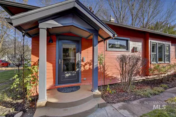 421 W O'farrell St, Boise, ID 83702-4428