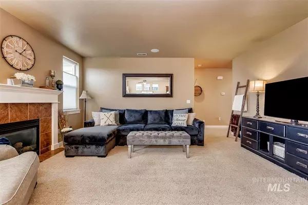 Boise, ID 83709,10086 W Brownstone