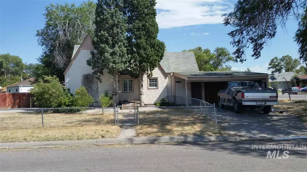 311 Stansbury Ave, Pocatello, ID 83201