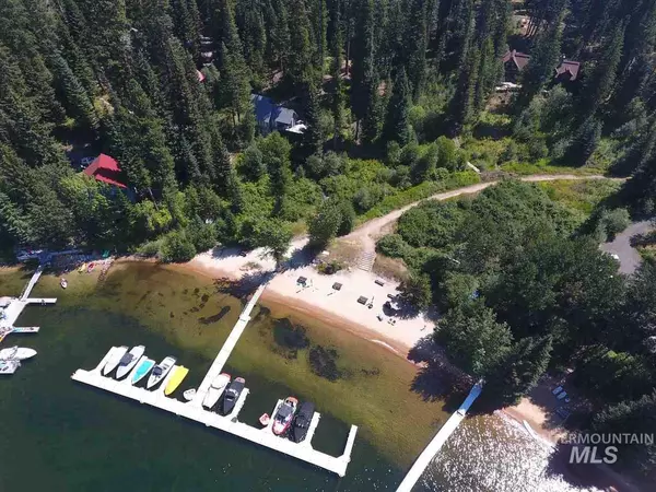 Mccall, ID 83638,2072 East Lakes Rd