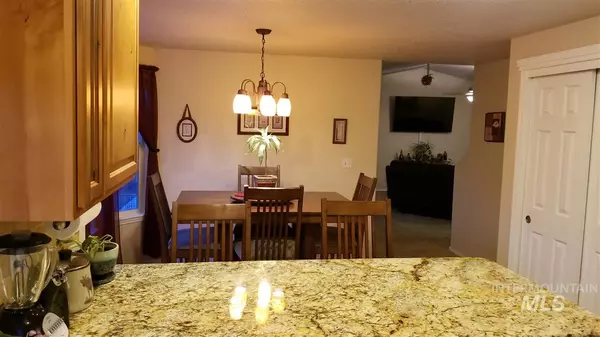 Nampa, ID 83686,604 Fall Place