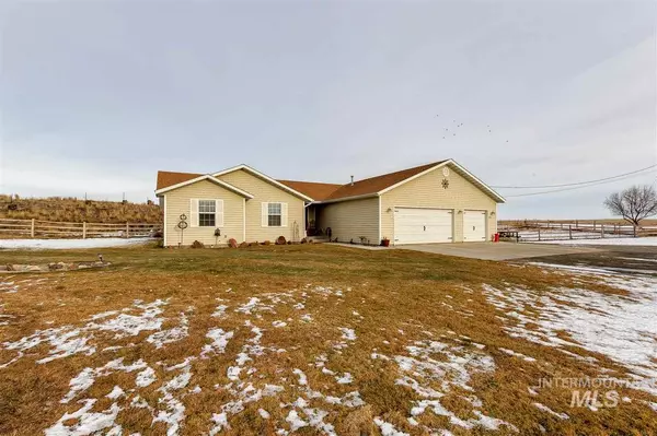 603 A Pioneer Mountain Loop, Jerome, ID 83338