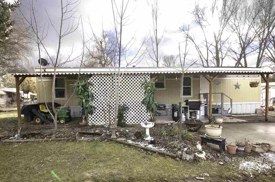 1200 S Artesian Rd, Eagle, ID 83616-0000