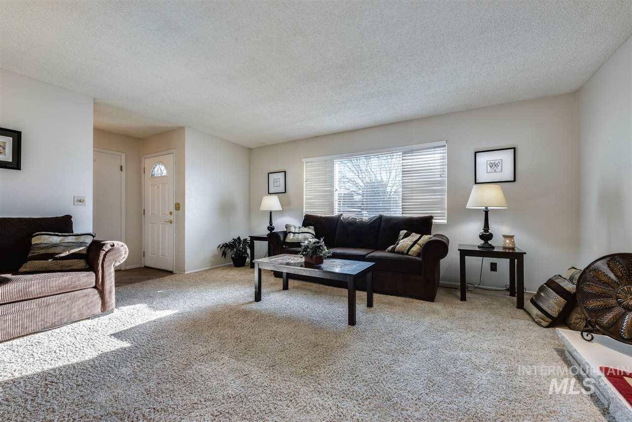 Nampa, ID 83686,440 W Dakota
