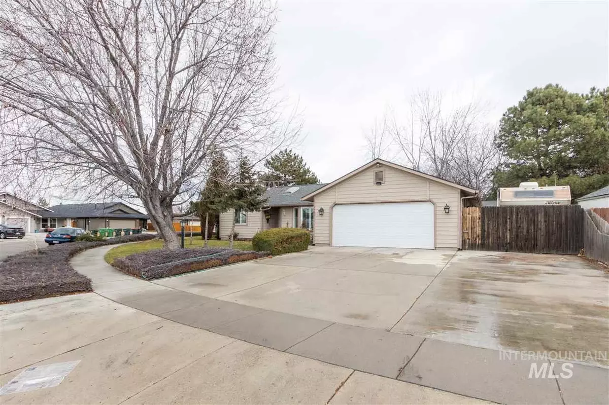 Meridian, ID 83642,1461 W Crest Wood Dr