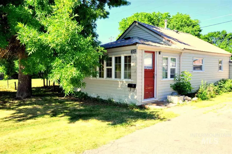 1542 Malta, Burley, ID 83318