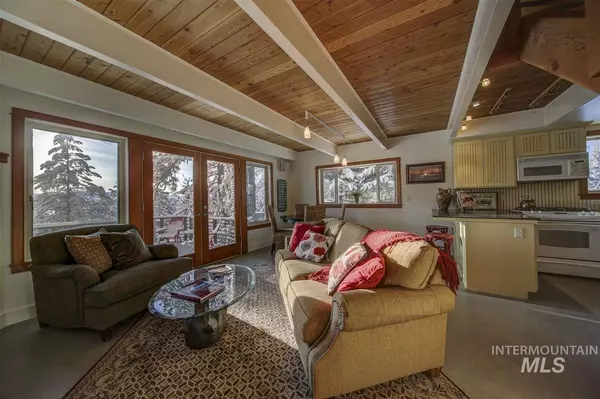 Mccall, ID 83638,5 Silver Fox Trail