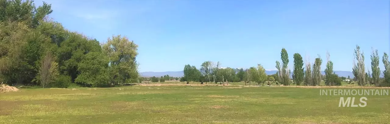 22884 Blessinger Rd, Star, ID 83669