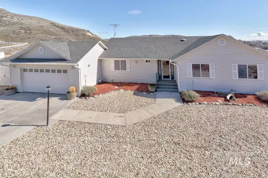 2020 Valley View, Weiser, ID 83672