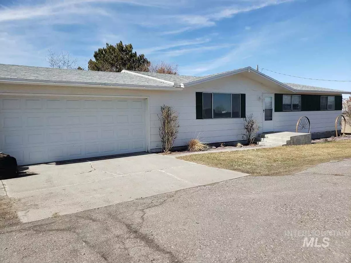 Buhl, ID 83316,4229 N 1500 E.