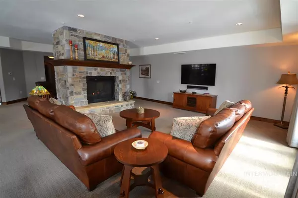 Mccall, ID 83638,616 N Third Street