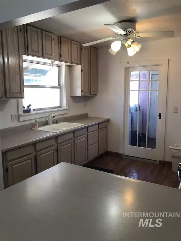 Hazelton, ID 83335,405 3rd Street