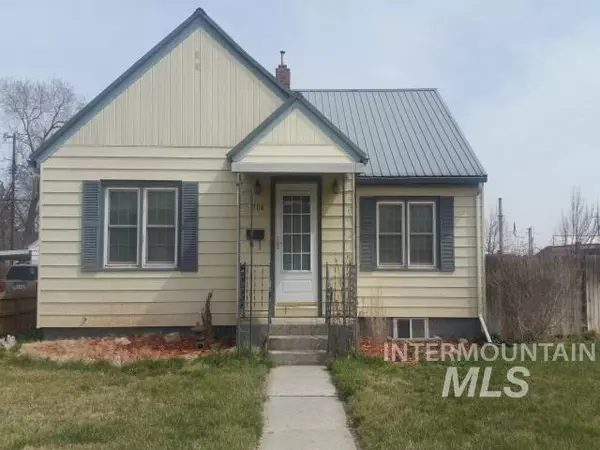 104 N 5th St, Nyssa, OR 97913