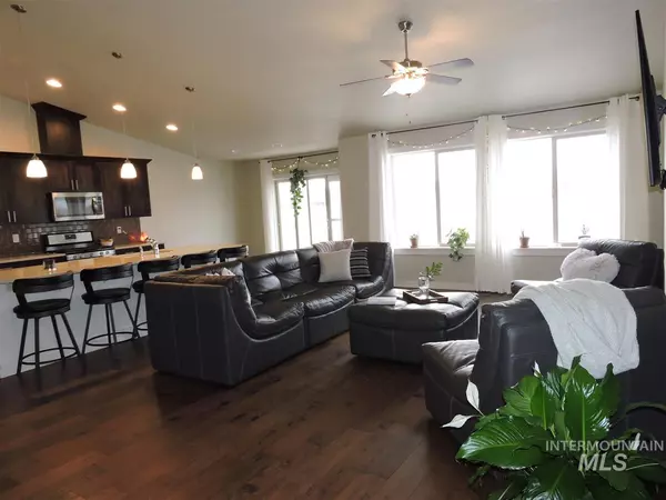 Fruitland, ID 83619,339 Orchid Ave.