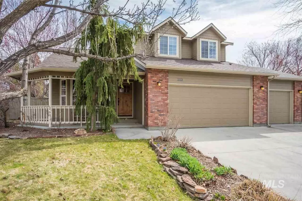 Eagle, ID 83616,252 S Cobblestone Way