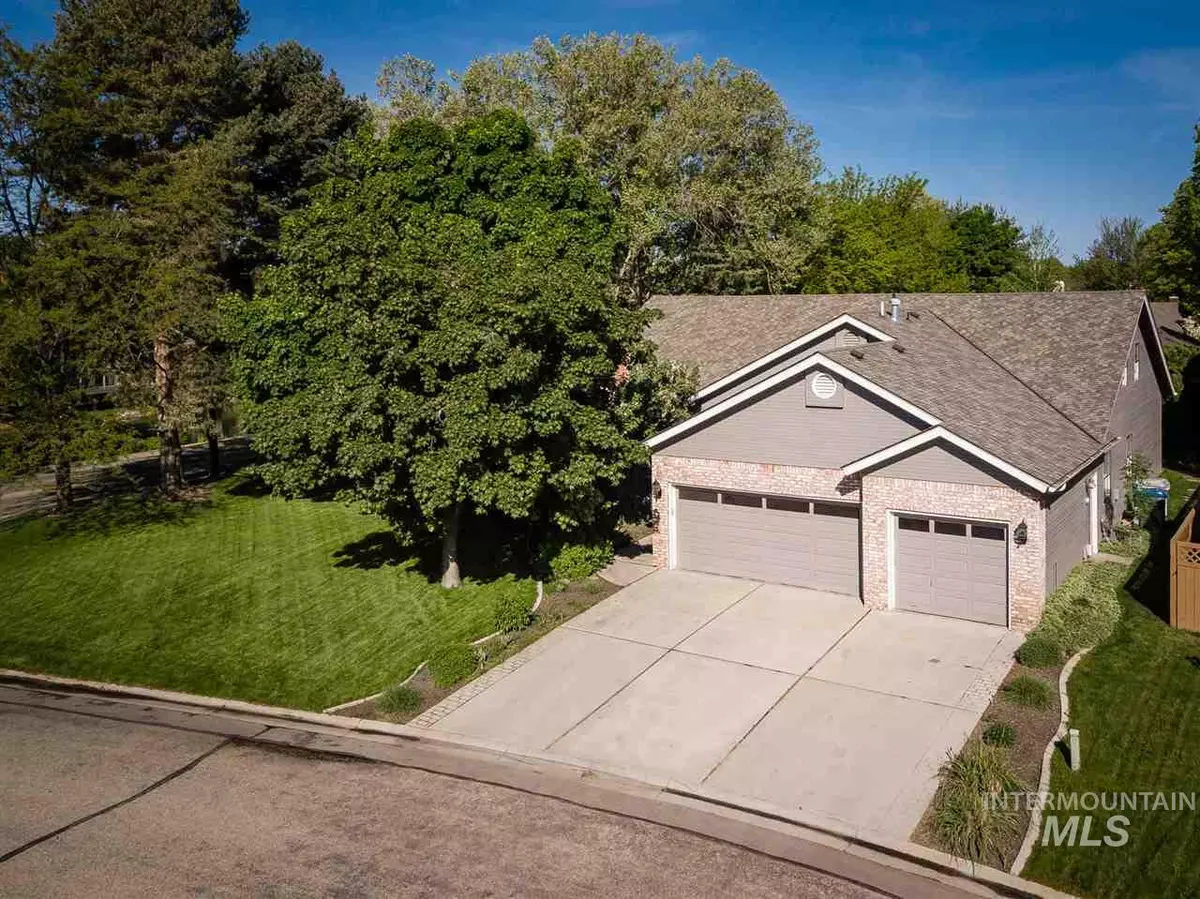 Garden City, ID 83714,4911 N Riverfront Place