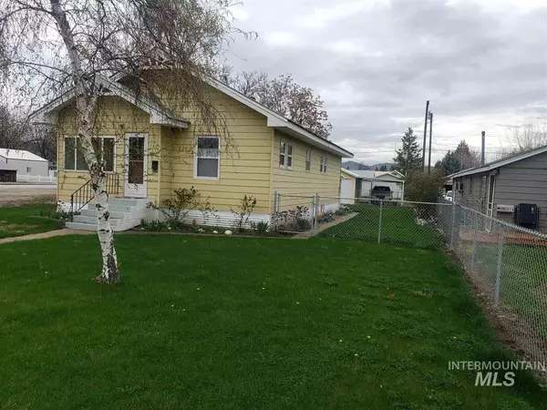 Emmett, ID 83617,523 E 4th St