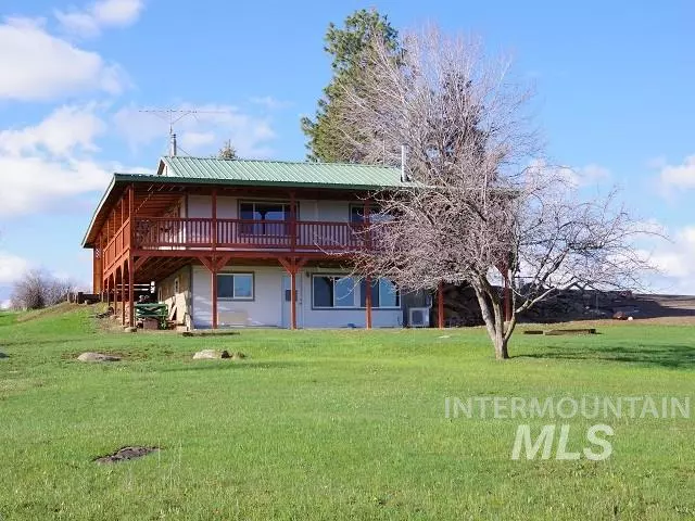 1332 Old 95 Road, Mesa, ID 83643