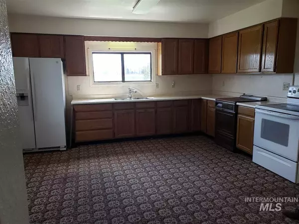 Burley, ID 83318,327 S 150 E