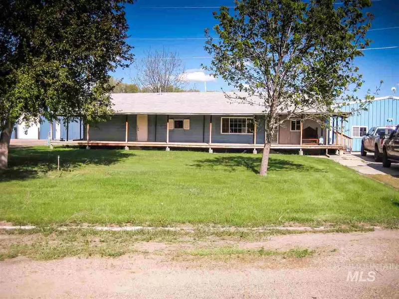 801 S 12th St, Payette, ID 83661