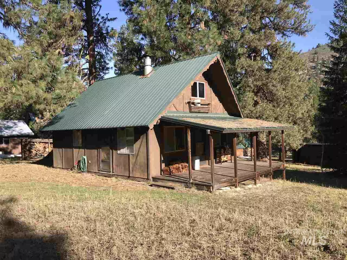 Lowman, ID 83637,6 Pine Drive