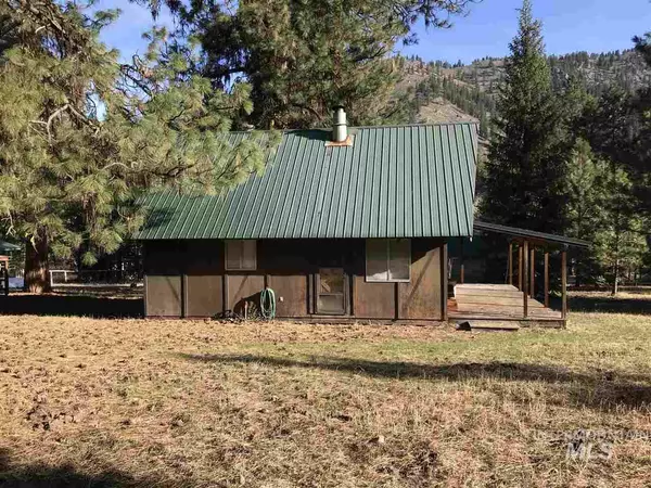 Lowman, ID 83637,6 Pine Drive