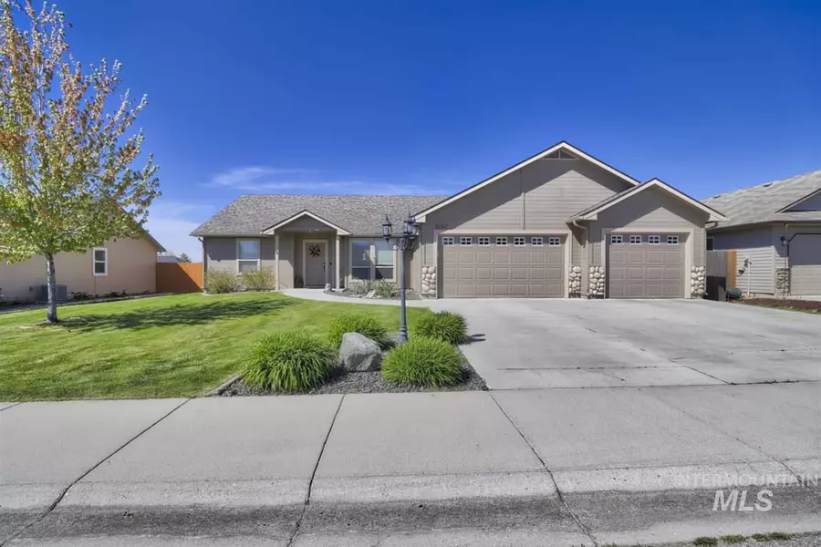 2108 Feltham Peak Drive, Emmett, ID 83617