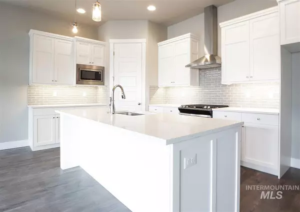 Eagle, ID 83616-0000,585 N Racing Water Way