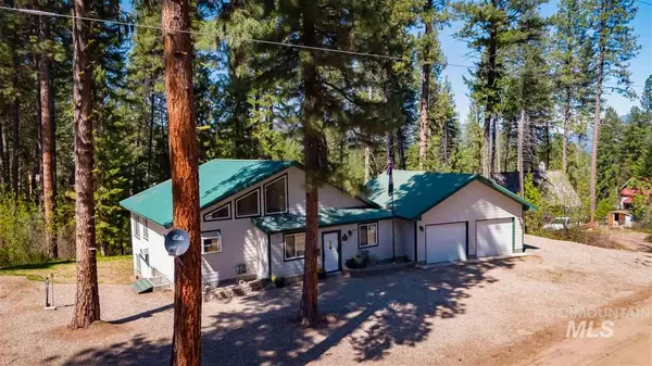 147 Holiday Drive, Garden Valley, ID 83622