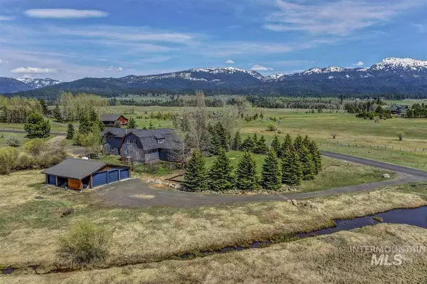 Mccall, ID 83638,14059 Pioneer Road