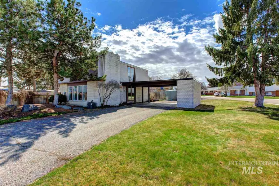 500 S Sawtooth, Boise, ID 83709
