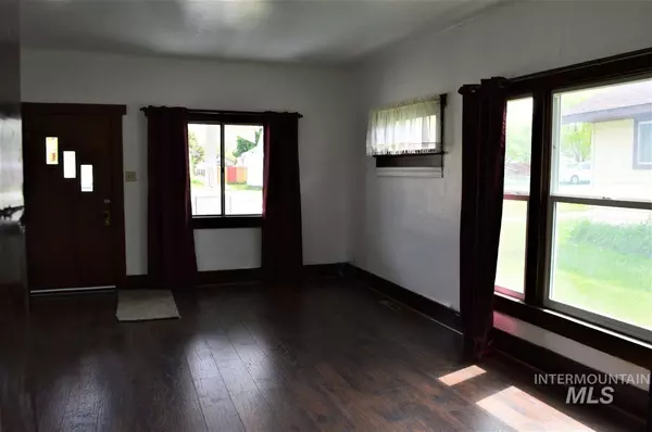 Buhl, ID 83316,229 13th Ave N