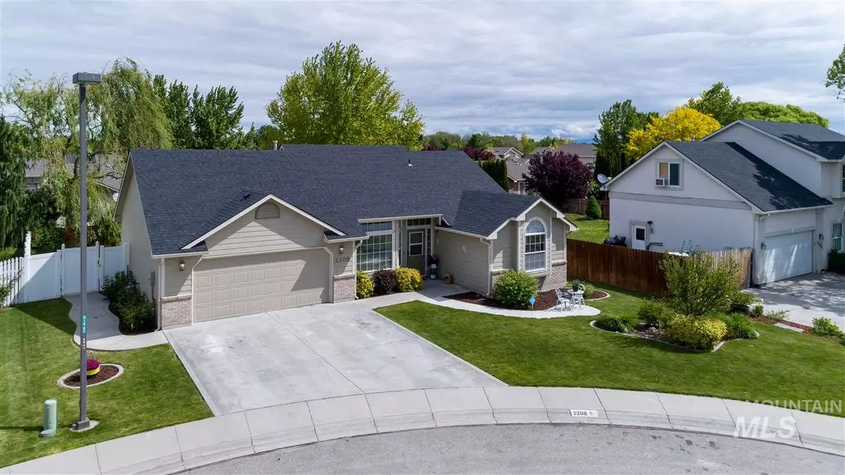 Nampa, ID 83686,2208 E Royal Ave