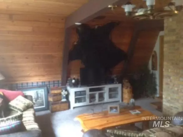 Garden Valley, ID 83622,786 Middle Fork Road