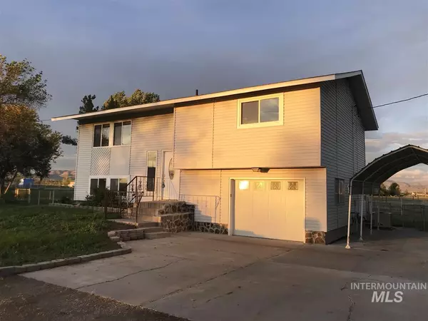 4410 NE Alexander, Mountain Home, ID 83647