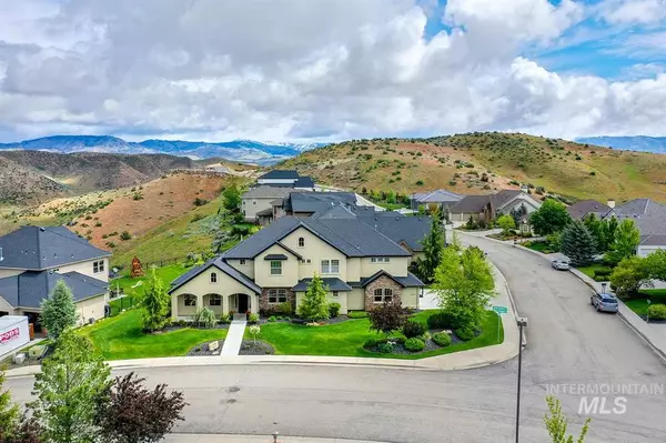 5477 N Quail Summit Place, Boise, ID 83703