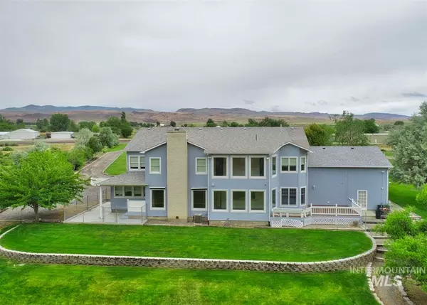 Givens Hot Springs, ID 83641,10194 Airpark Loop Rd