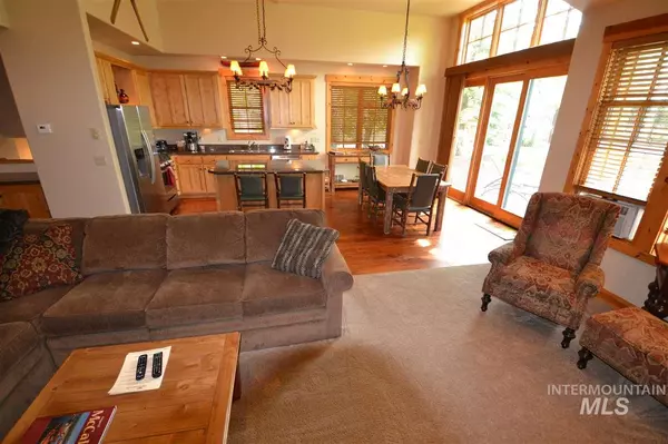 Mccall, ID 83638,1331 Hearthstone Court