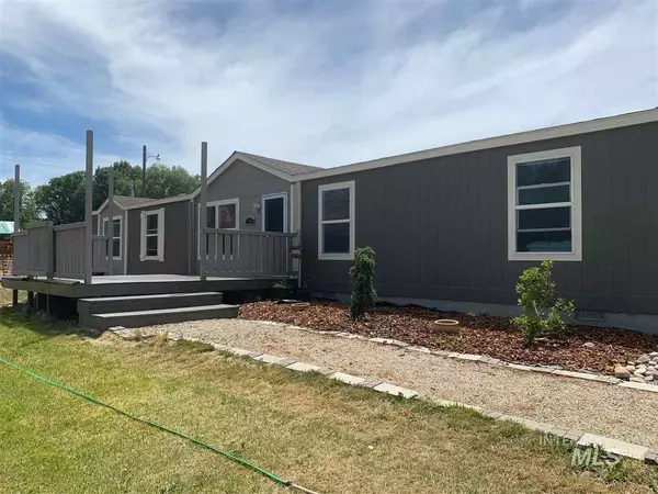 2451 E Little Basin Rd, King Hill, ID 83633